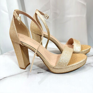 Forever Chunky Heel Low Platform Formal Sandal Heels Glitter Size 6